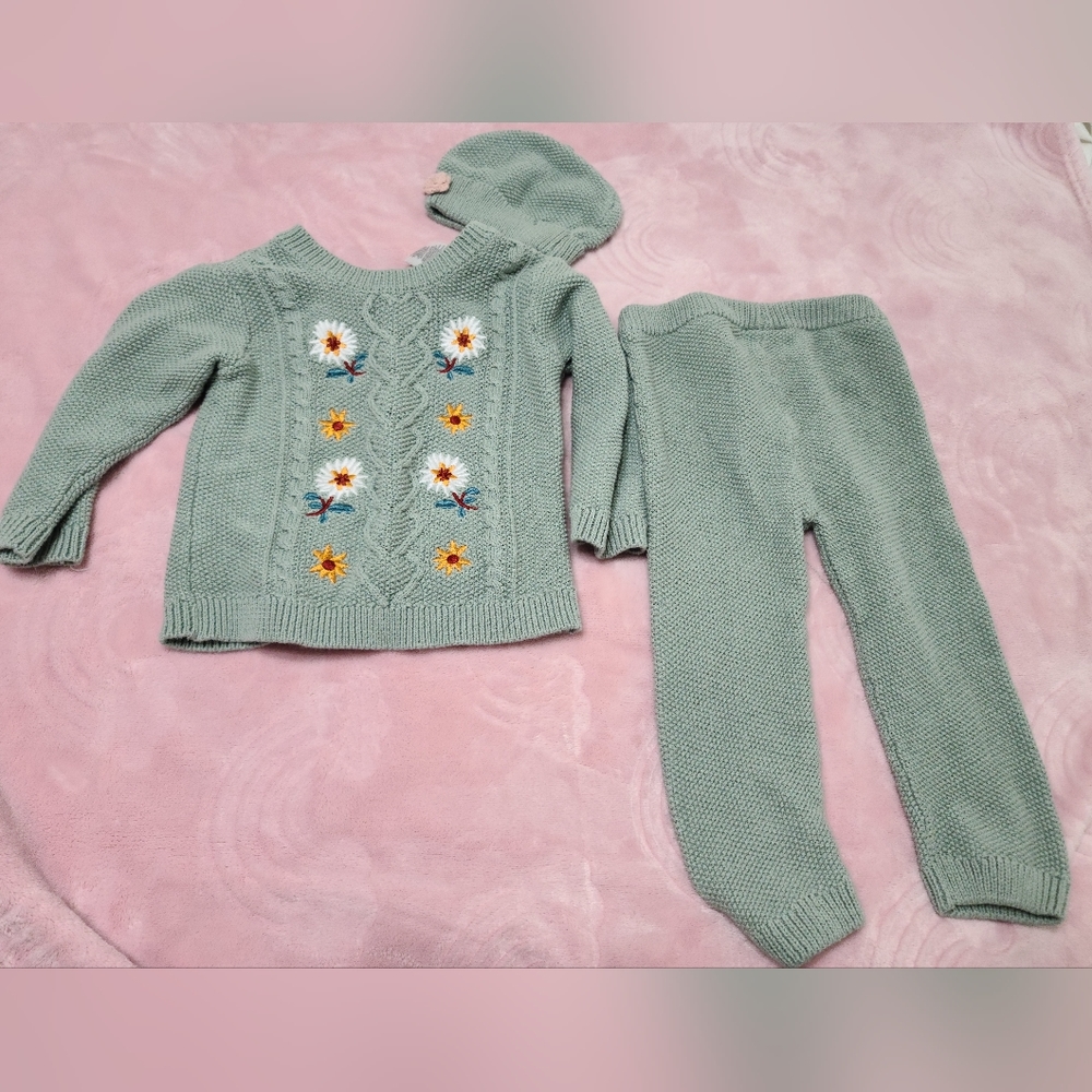 Nicole Miller Knit Baby Outfit with Floral Embroidery 24m